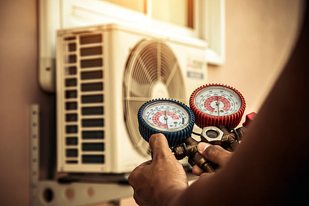Professional Ac Installation technician working in Marion, IA